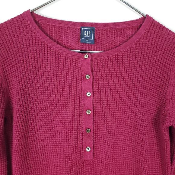 GAP Maternity Magenta 1/2 Button Down Crew Neck Waffle Neck Long Sleeve Top X-Sm - Picture 2 of 5